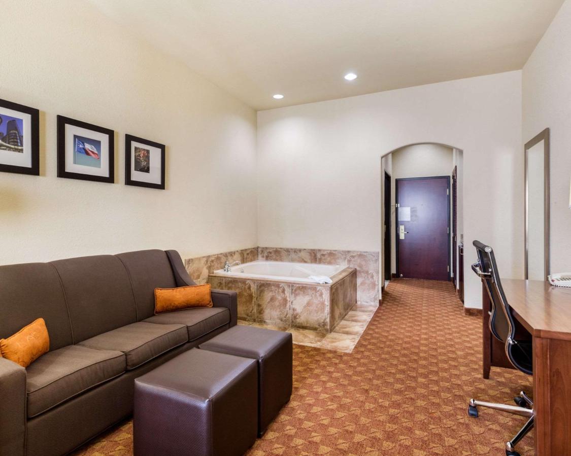 Comfort Near Nasa - Clear Hotel
