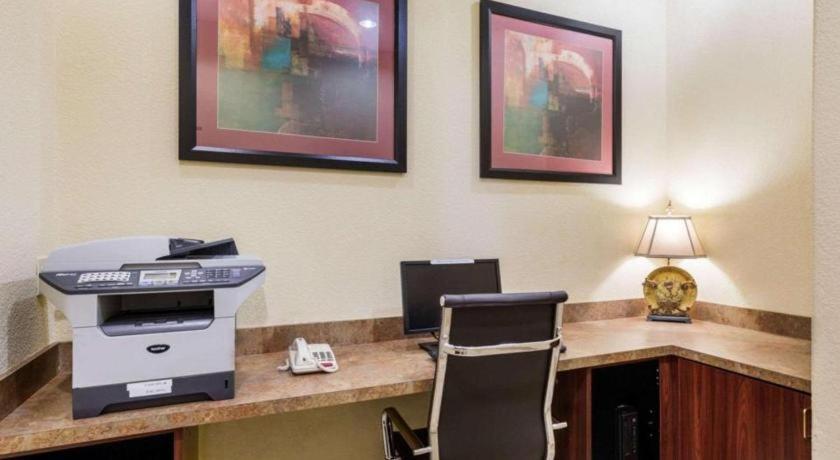 Comfort Near Nasa - Clear Hotel