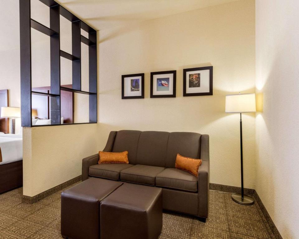 Comfort Near Nasa - Clear Hotel Webster
