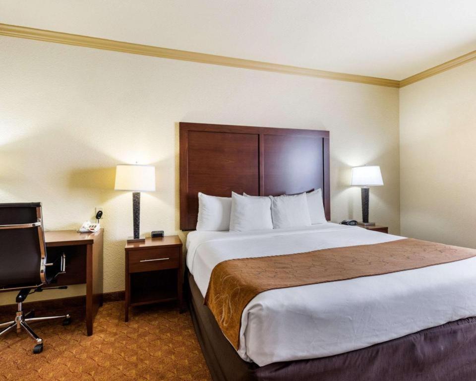 Hotel Comfort Near Nasa - Clear