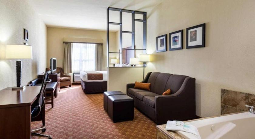 Comfort Near Nasa - Clear Hotel 2*