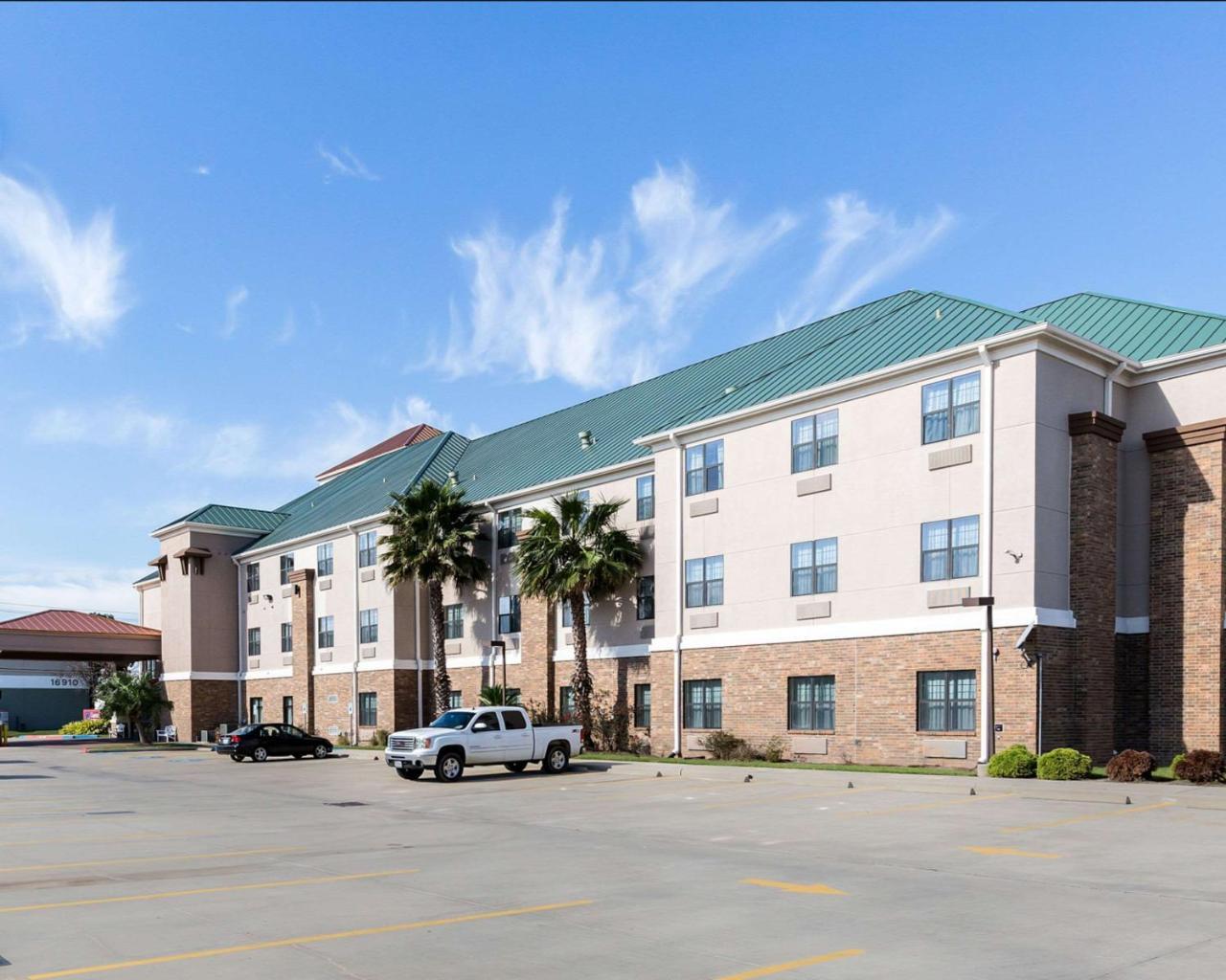 Hotel Comfort Near Nasa - Clear 2*